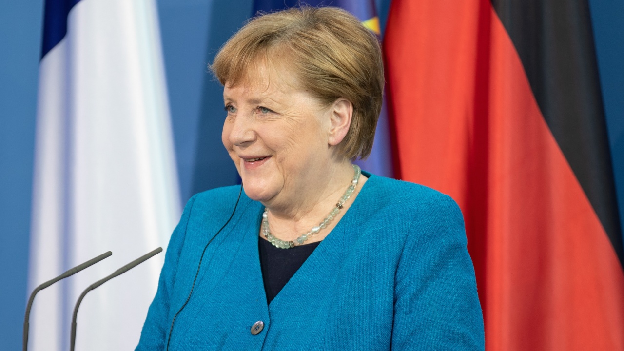 Ангела Меркел получи наградата за мир на ЮНЕСКО