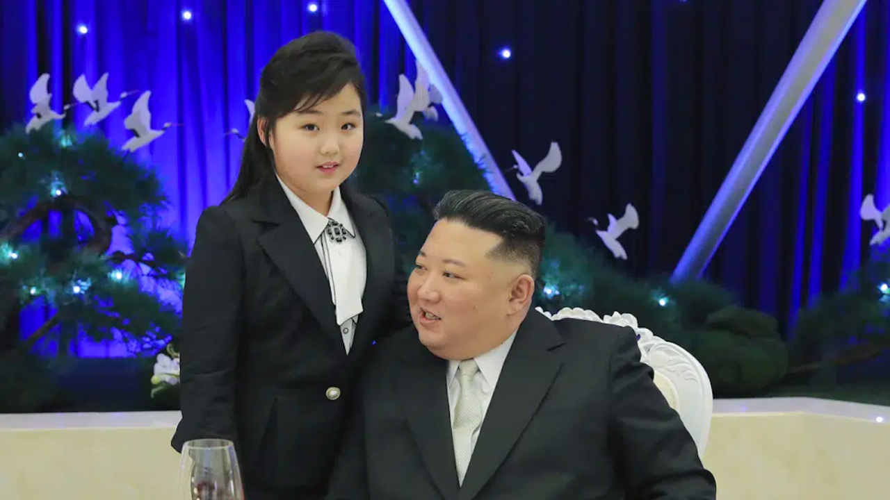 Ким Чен-Ун готви дъщеря си за своя наследница?
