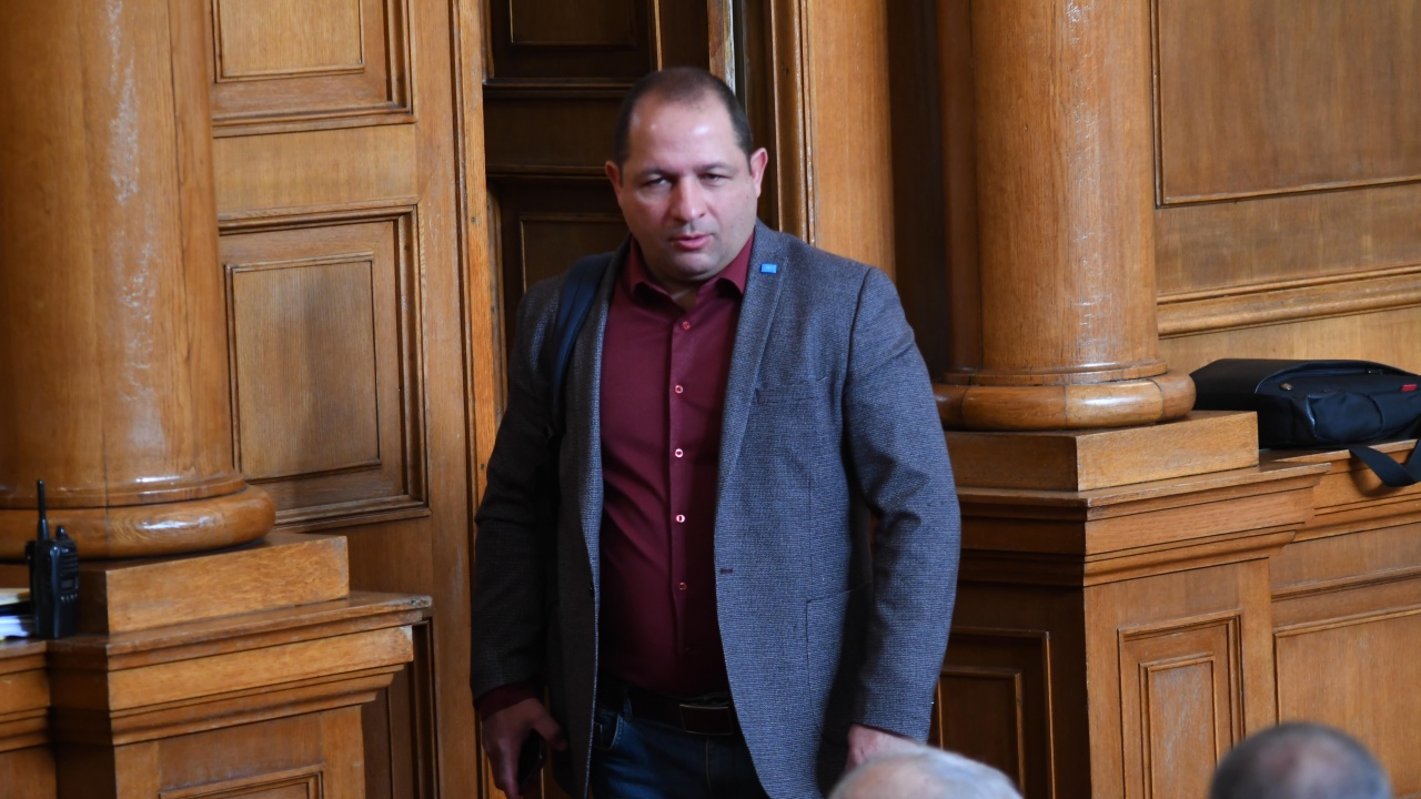 Младен Шишков с въпроси към регионалния министър - Политика - Новини Бг