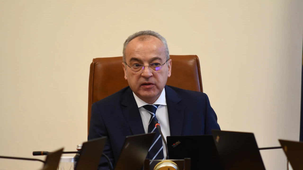 По инициатива на служебния премиер Гълъб Донев днес в Министерския съвет ще се проведе