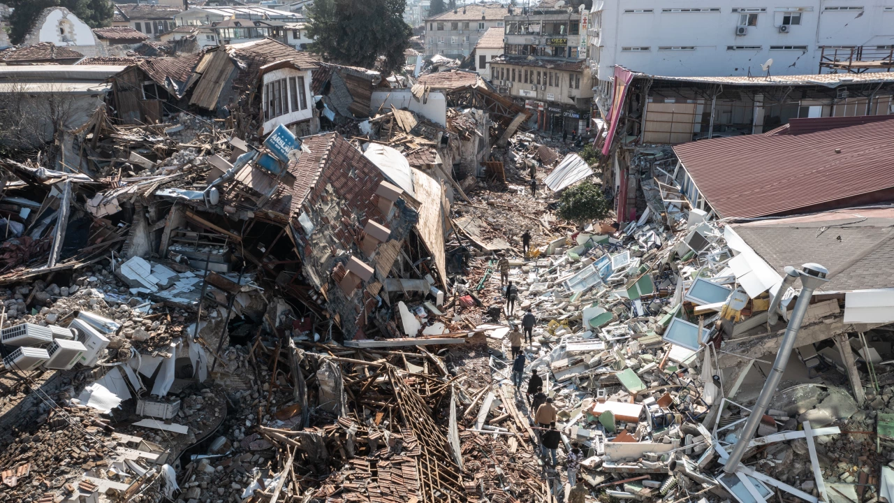 Учен откри аномалия при земетресенията в Турция Две поредни силни
