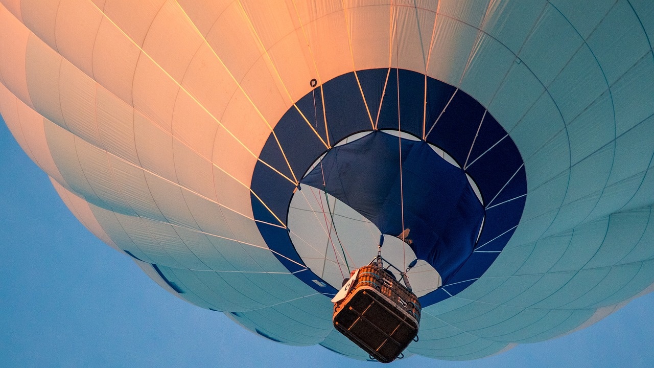 Пекин: През 2022 г. американски балони навлязоха над 10 пъти в китайското въздушно пространство