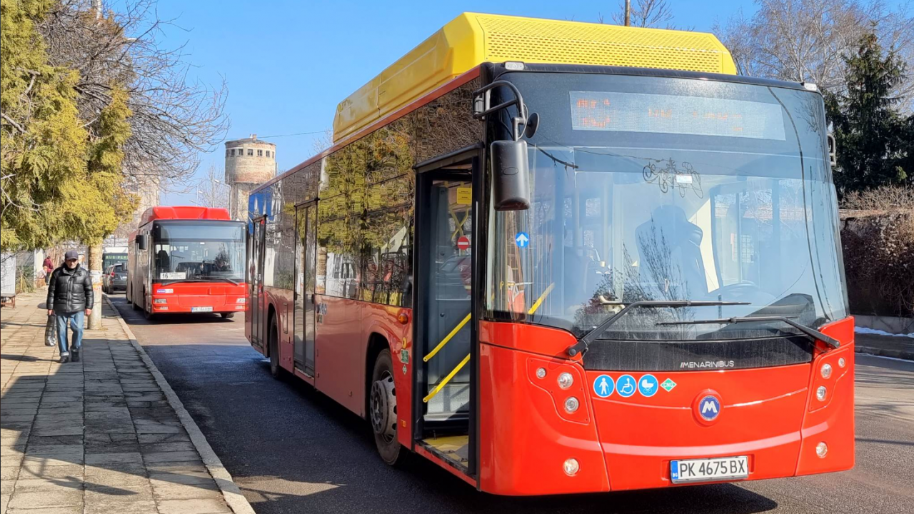 Новите автобуси в градския транспорт в Перник вече са оборудвани с акустична система за незрящи пътници