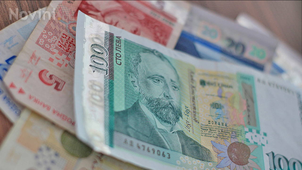 БНБ: Броят на банкнотите в обращение спада с 5,44 на сто през януари