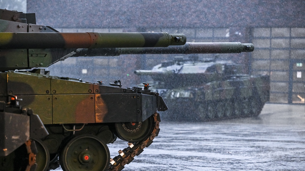 Доставката на германските бойни танкове Леопард 1“ и Леопард 2“