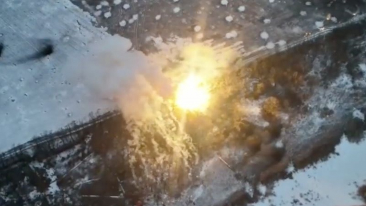 Ново видео показва как украински войници унищожават термобарични оръжия, които