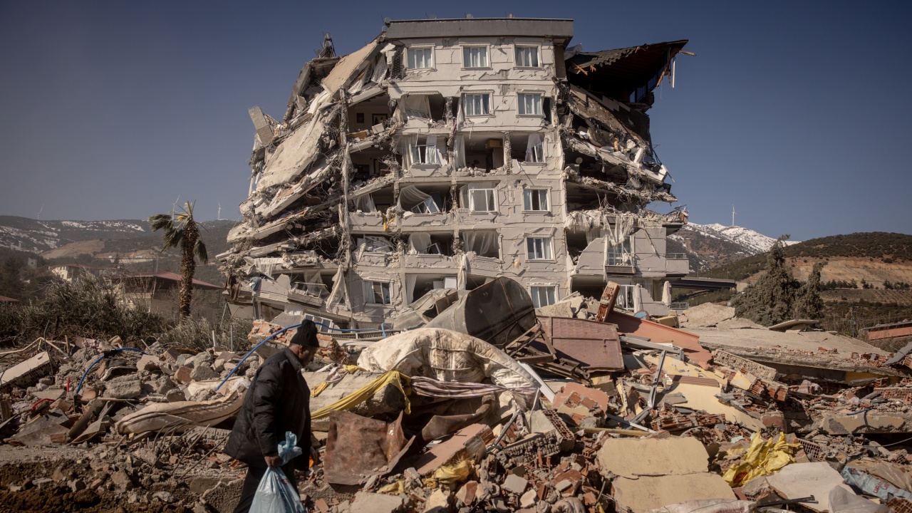 След опустошителните земетресения в Турция, отнели живота на над 40