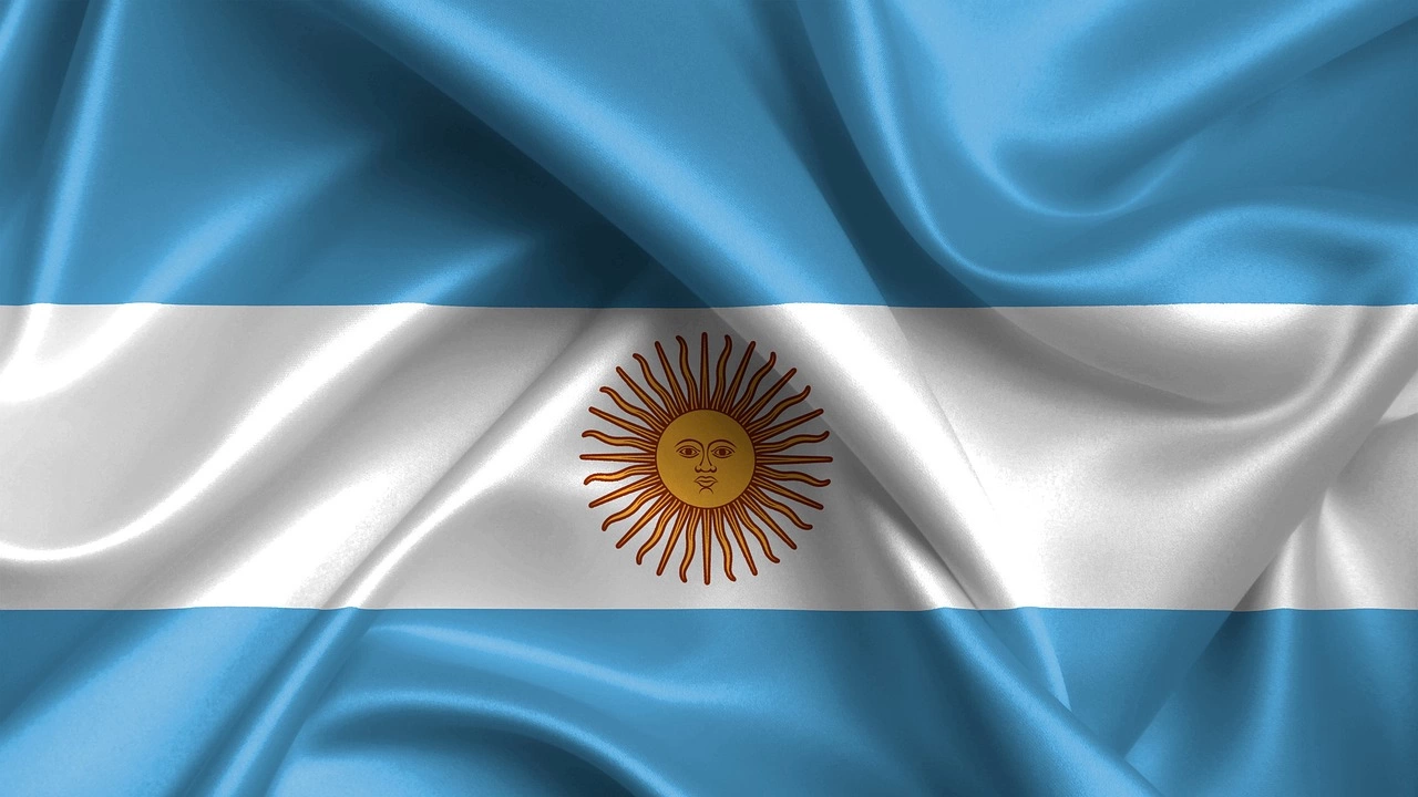 Президентът на Аржентина Алберто Фернандес замени Хуан Мансур на поста