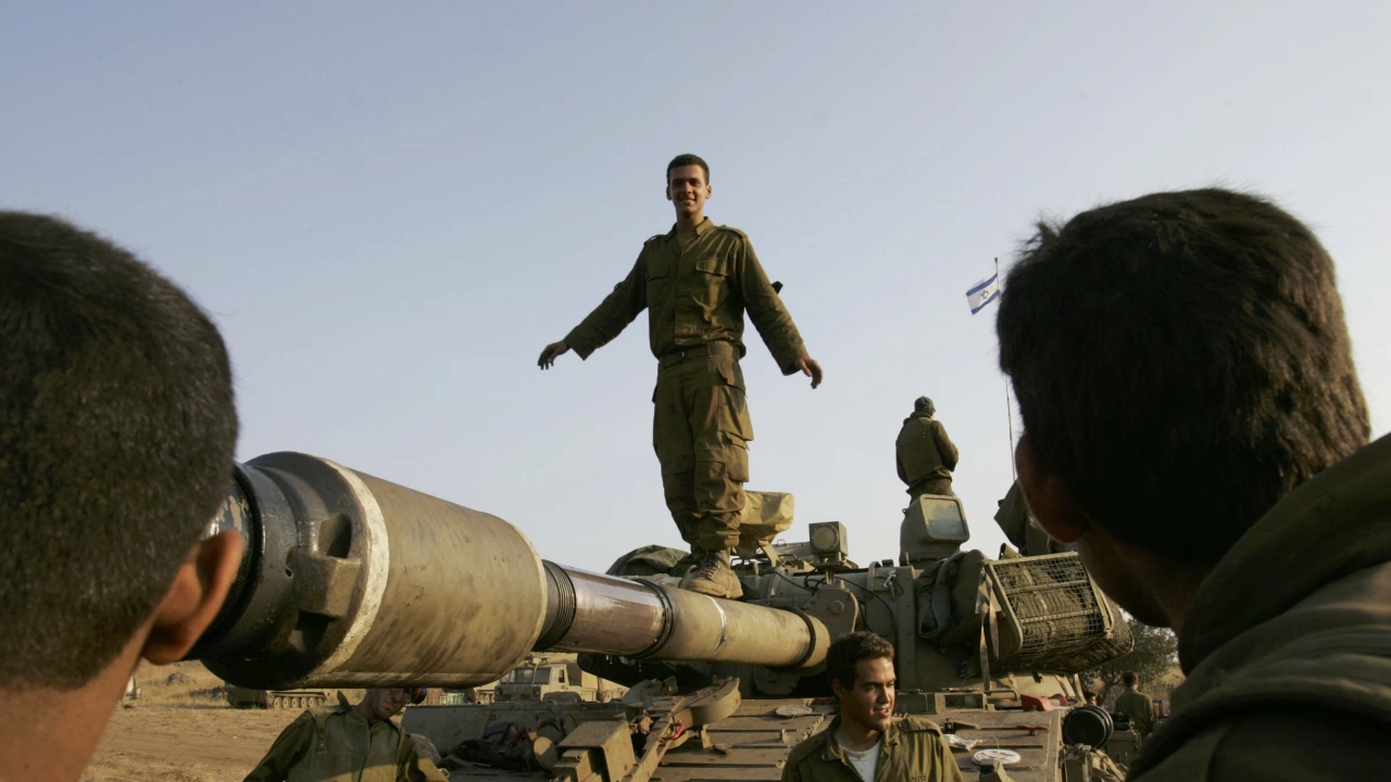 Американските военни обмислят да изпратят на Украйна хиляди конфискувани оръжия