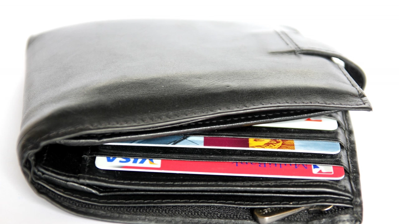 28 годишен варненец открадна портфейл и изтегли пари от дебината карта