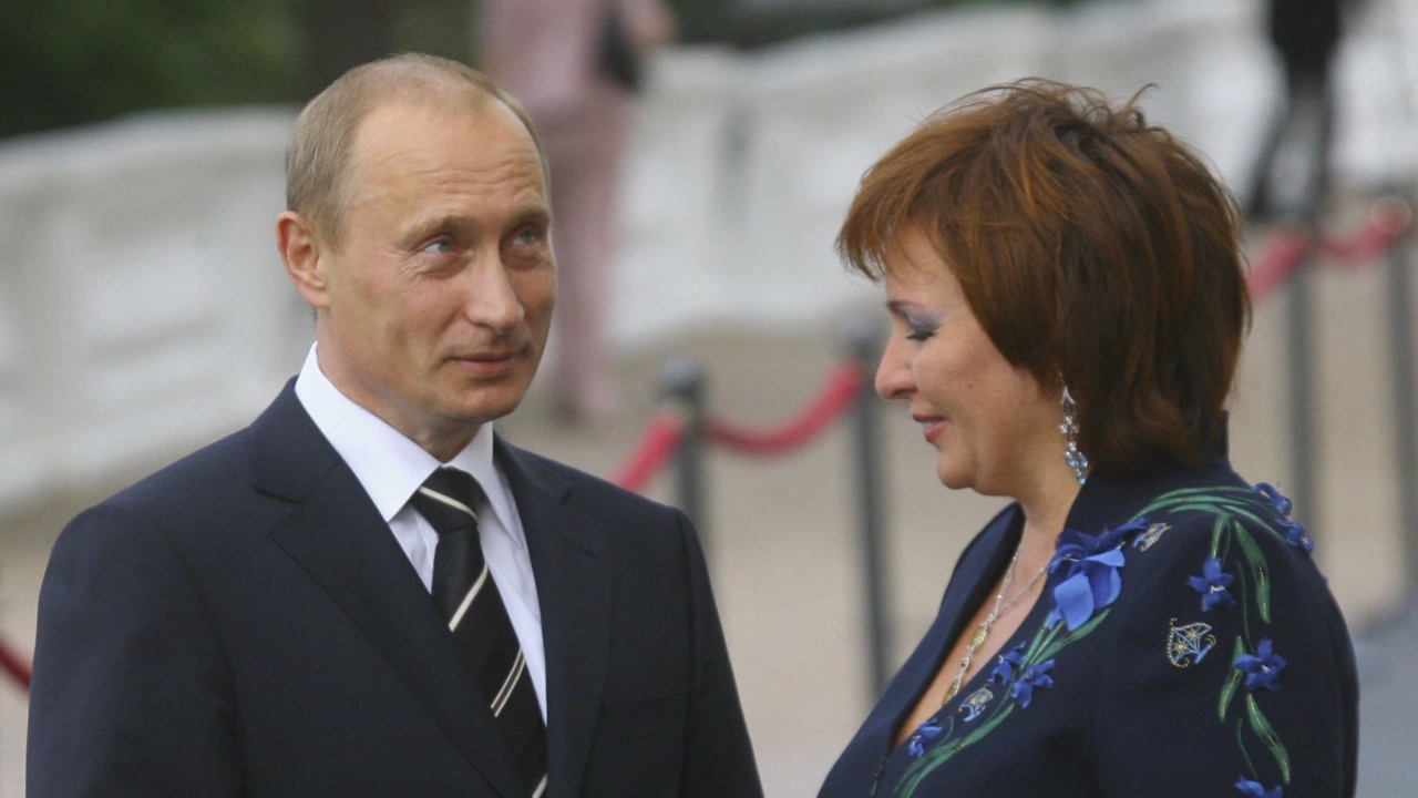 Бившата съпруга на руския президент Владимир Путин Владимир Путин