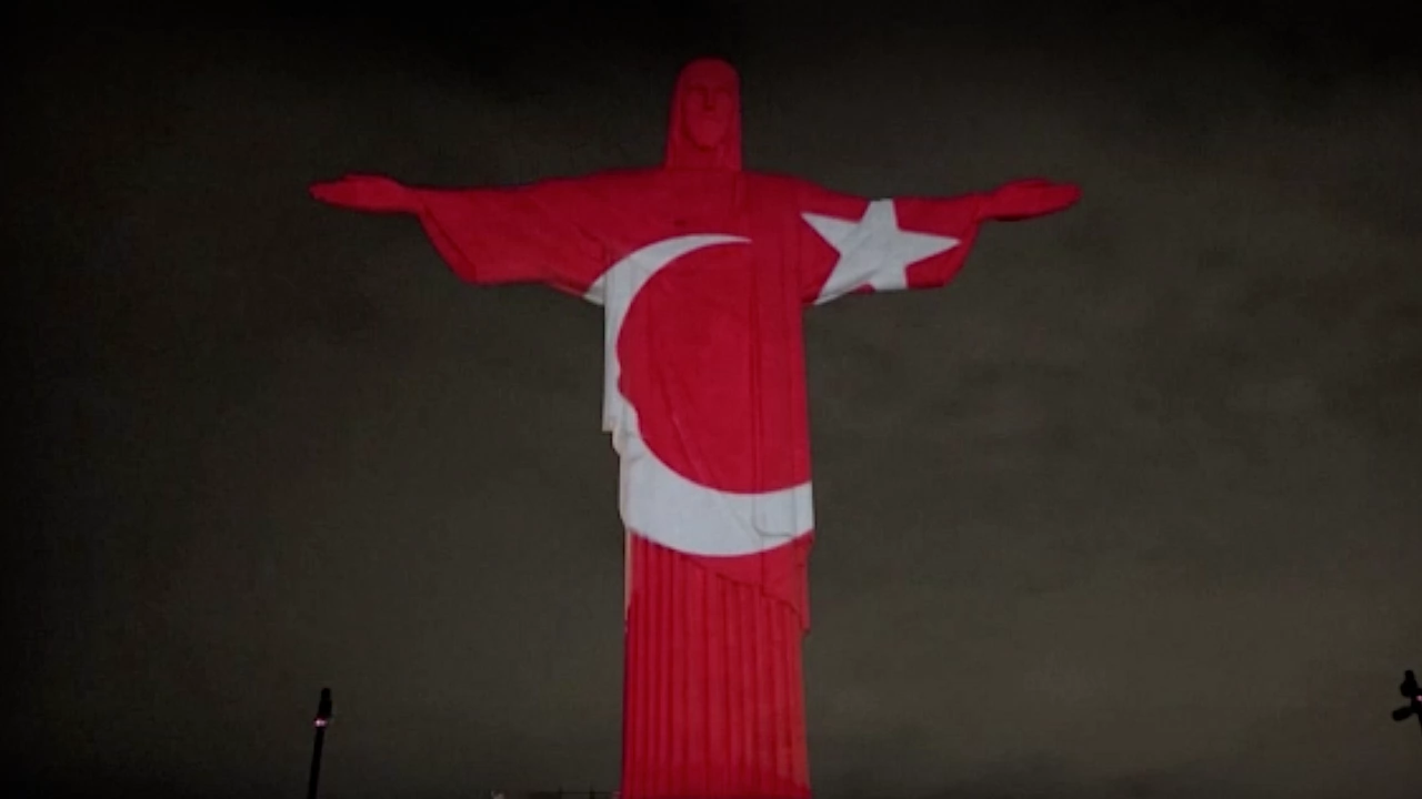 Статуята на Христос Спасителя в Рио де Жанейро беше осветена