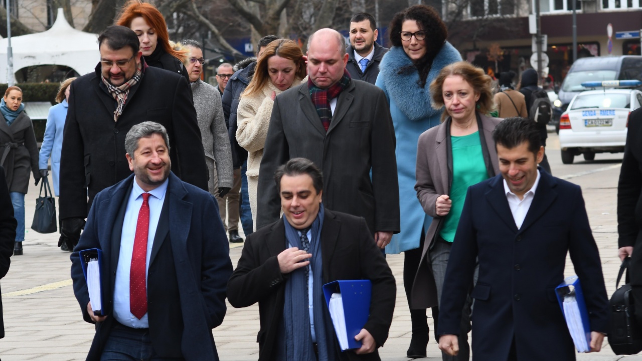 Коалиция  - Демократична България внесе в Административния съд в София жалба