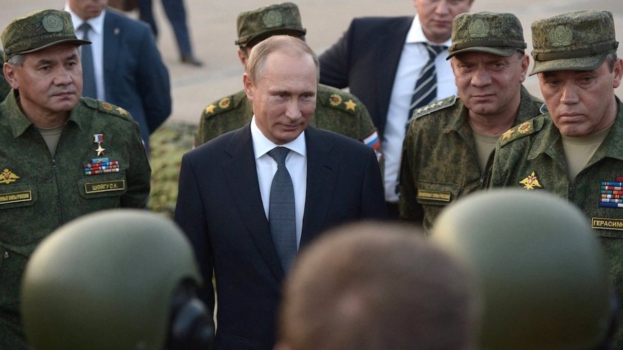 Путин: Армията на Русия е гаранция за стабилността на страната