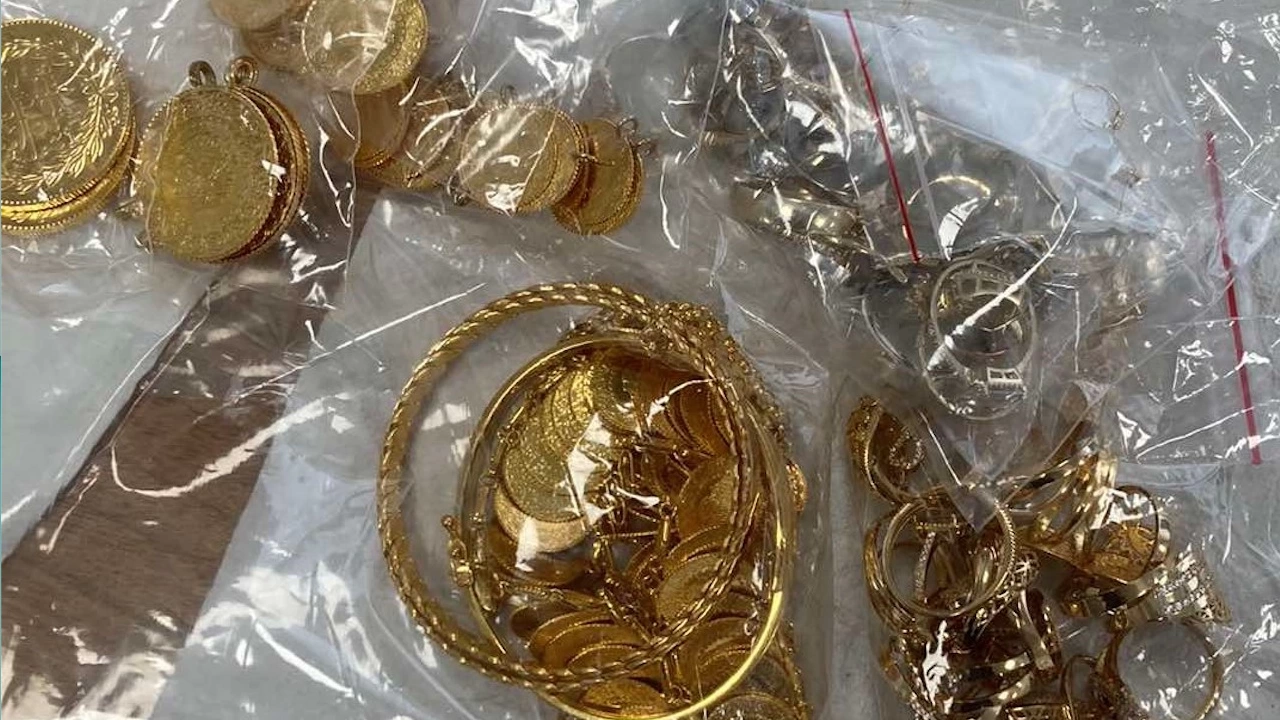 Над половин килограм златни изделия на стойност 60 139 лева