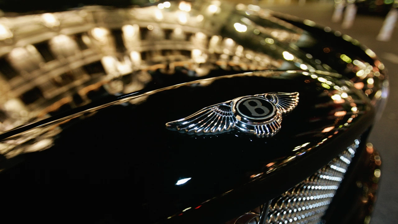 Производителят на луксозни автомобили Бентли Bentley ще свали от поточните