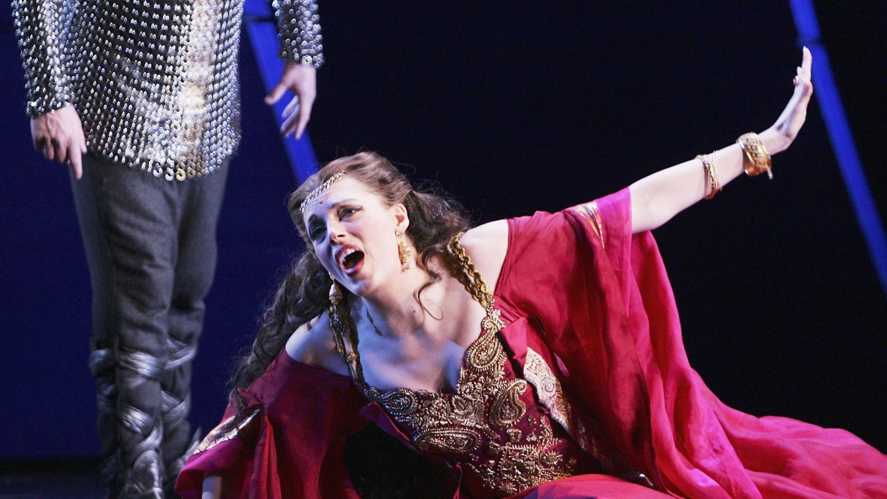Русенската опера ще представи премиерно оперния спектакъл Тоска от
