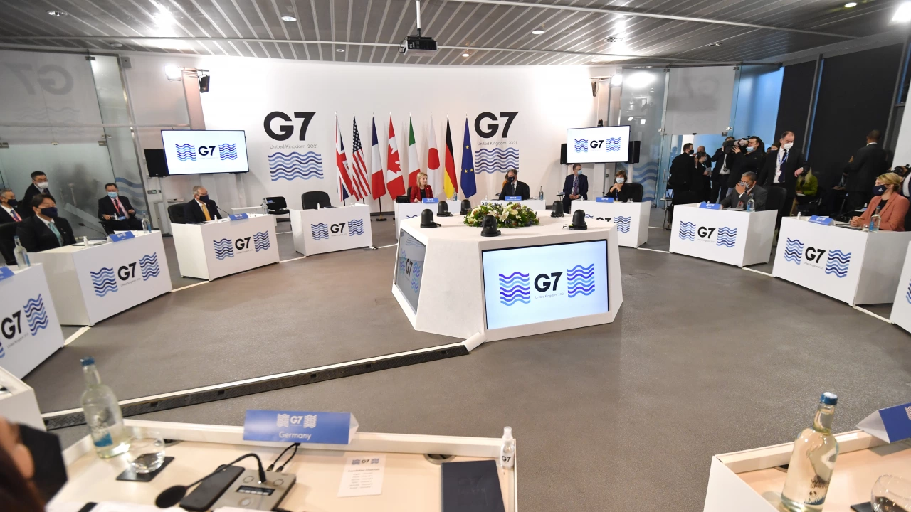Лидерите на страните от Групата на седемте Г 7 предприемат действия