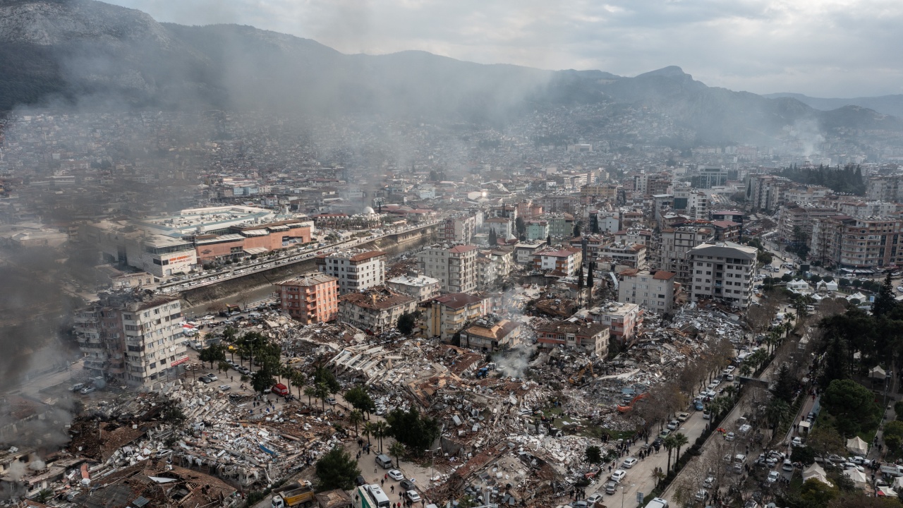 Експерти от България и Япония оценяват заедно пораженията от опустошителното земетресение в Турция