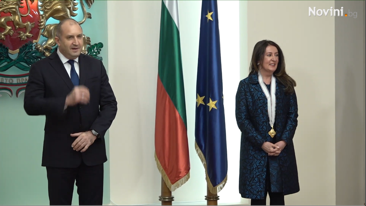 Президентът връчи орден "Мадарски конник" на посланик Мустафа, тя: Гордея се, че САЩ и България са приятели и съюзници