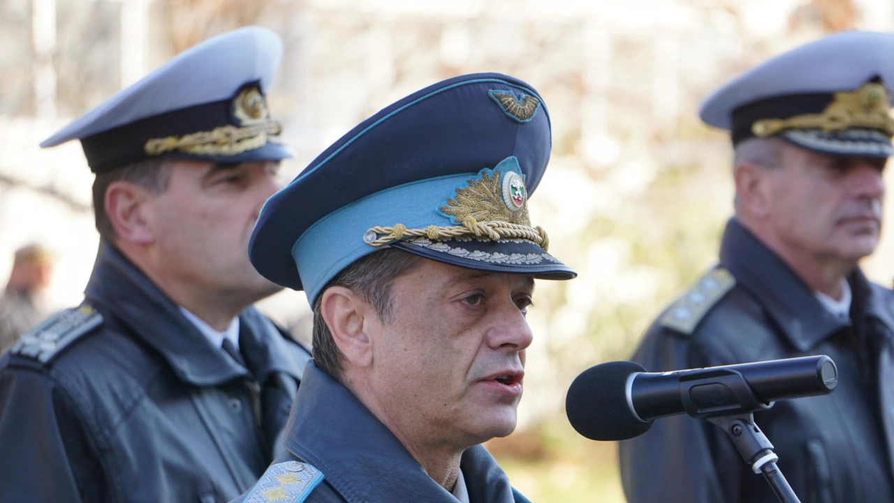 Бившият началник на отбраната ген Константин Попов говори пред Bulgaria ON AIR за