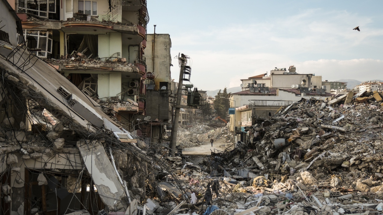 Земетресение с магнитуд 4,6 разлюля Турция. 
Всичко по темата:
Земетресението в Турция