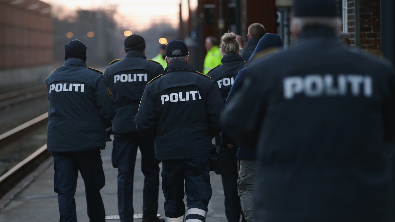 Двама тийнейджъри загинаха след нападение с нож в предградие на Копенхаген