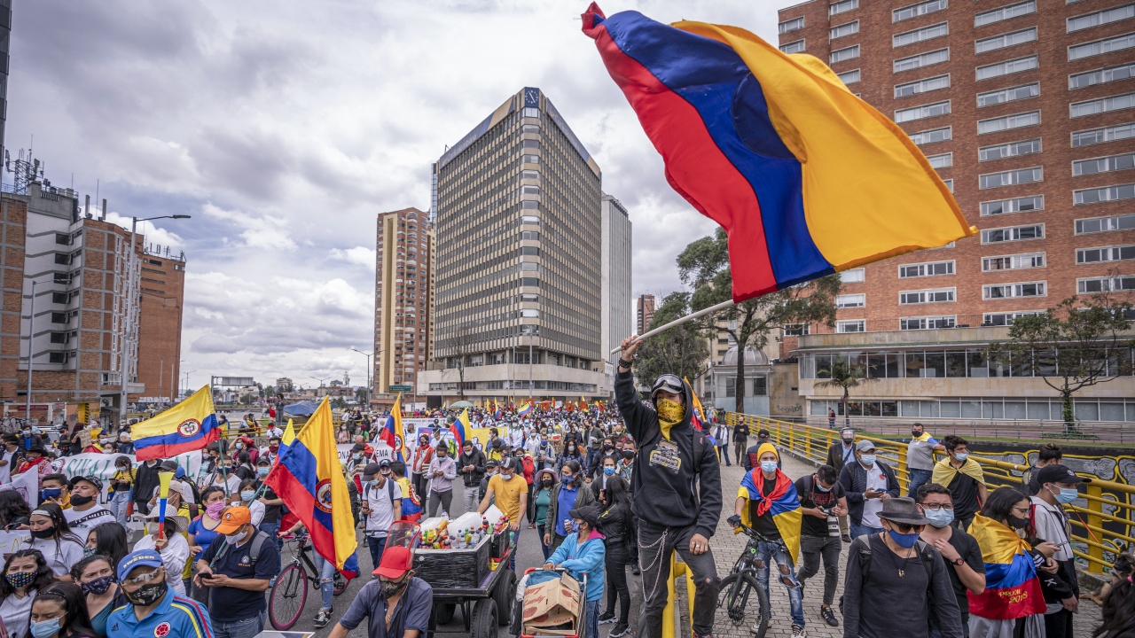 След осем дни на миньорска стачка в Колумбия, правителството иска