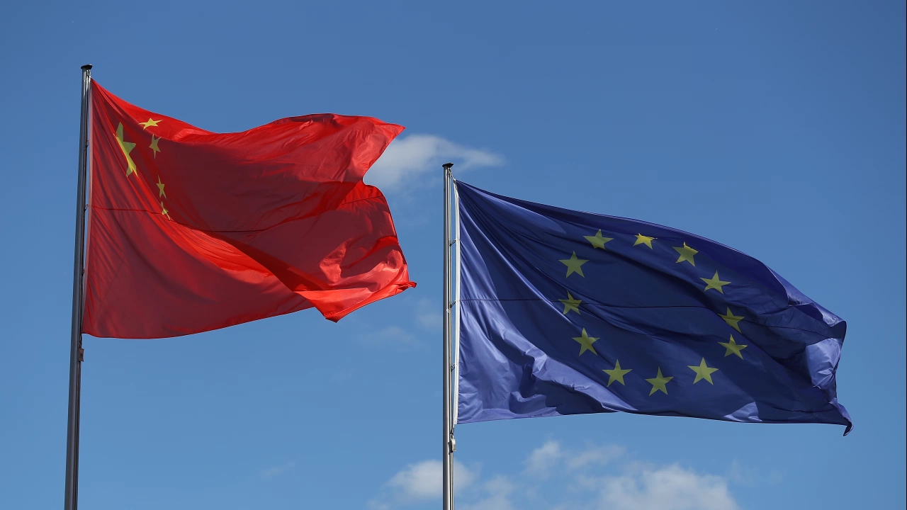 Китай се надява Европа да постигне стратегическа автономия заяви днес