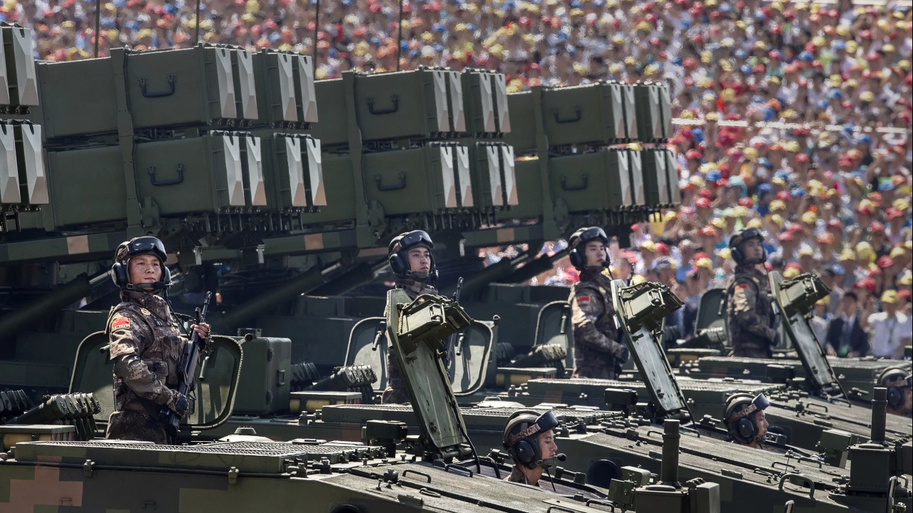 Китайската армия е най голяма в света по брой на личния
