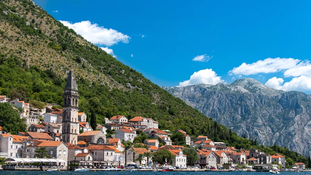 Черногорският остров Свети Марко близо до Тиват се продава за