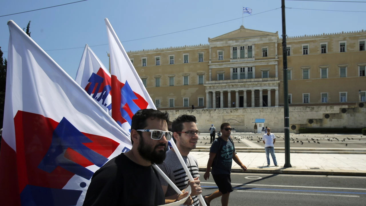 Нова вълна протести в Гърция в памет на загиналите и