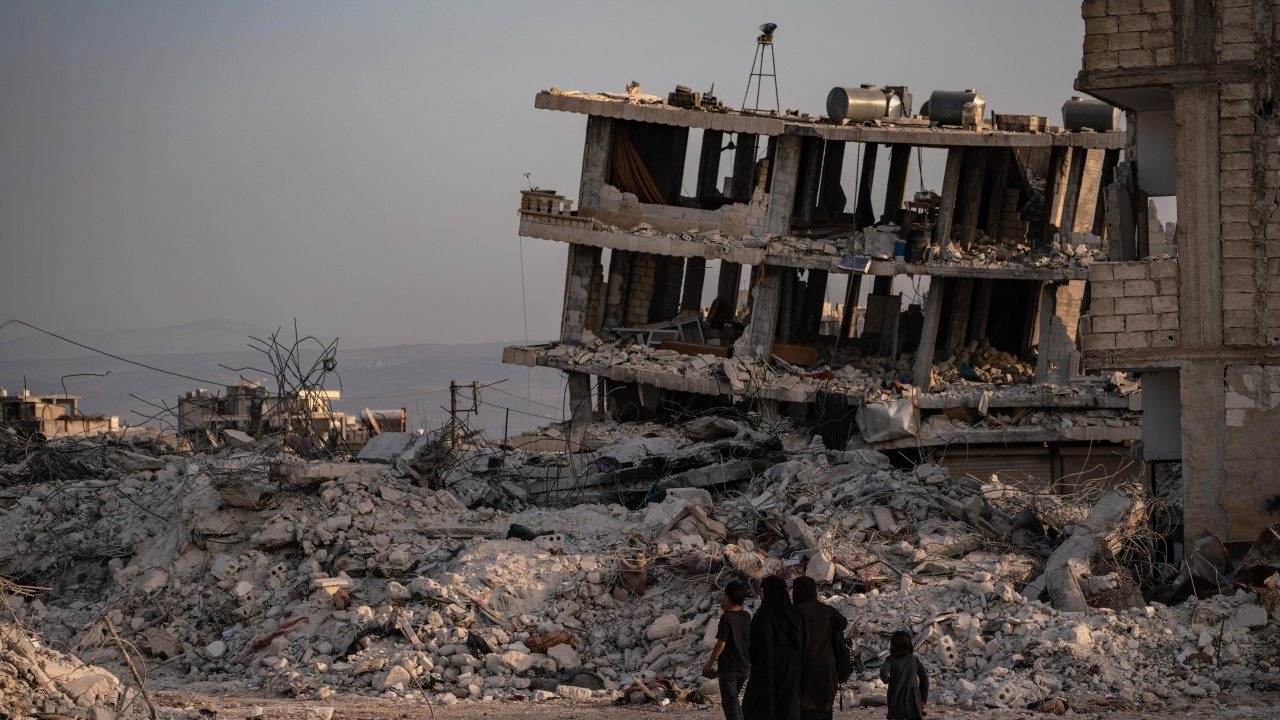 Над 500 медици са загинали при разрушителните земетресния в Турция