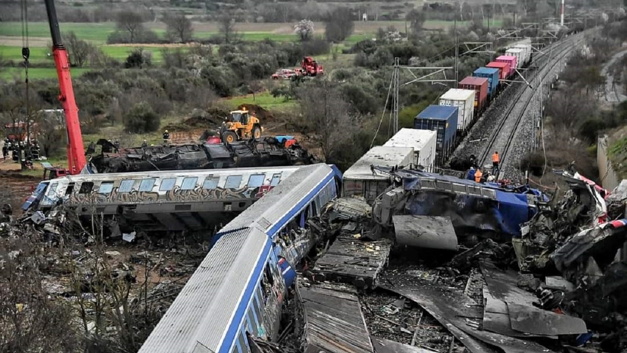 Гърция предоставя психологическа и физическа подкрепа на пострадалите от влаковата катастрофа
