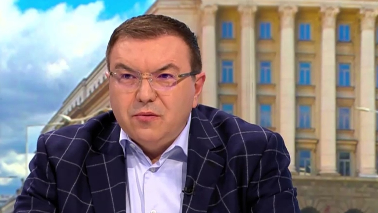 Проф. Ангелов за ПП-ДБ: България не може да се управлява с лозунги