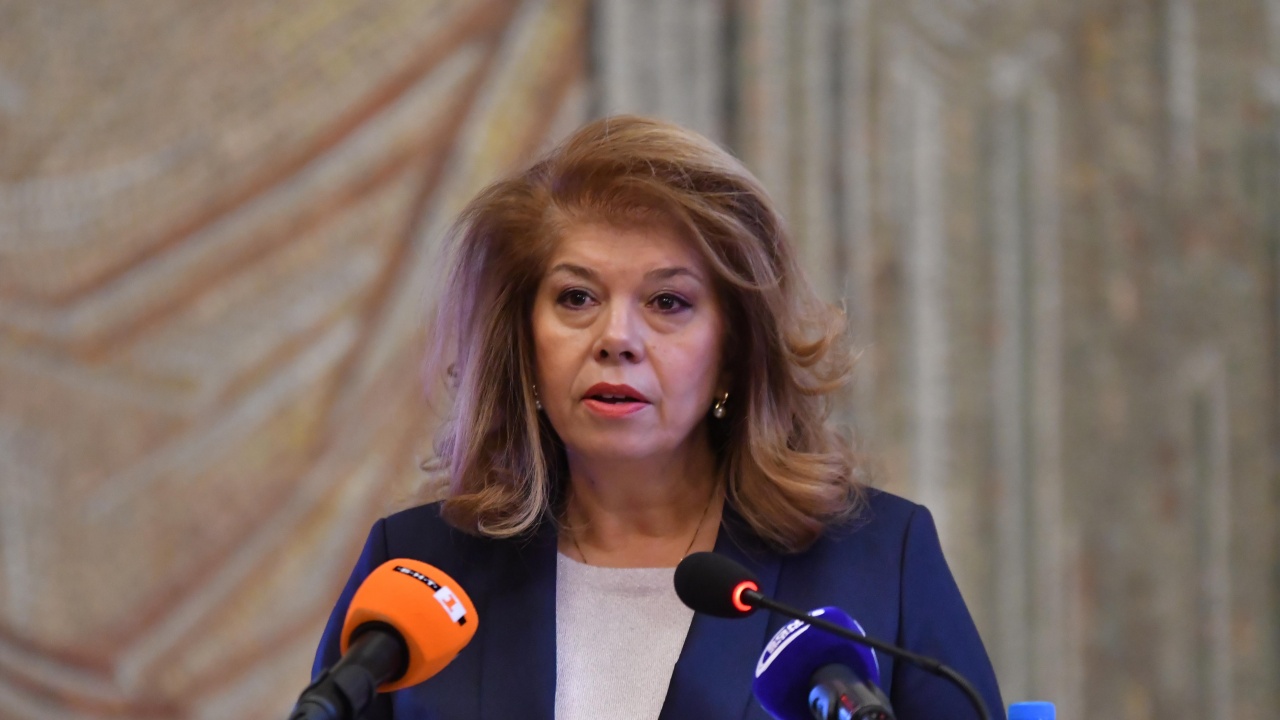 Илияна Йотова: България не е пред фалит, няма нужда да се взема нов заем от МВФ
