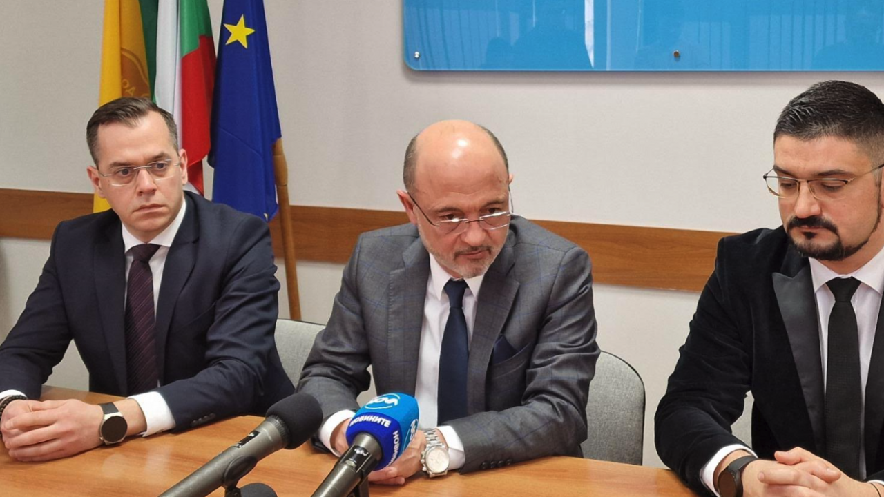 Министър Меджидиев: Лекари от МБАЛ – Добрич ще извършват прегледи в труднодостъпните и отдалечени места в областта