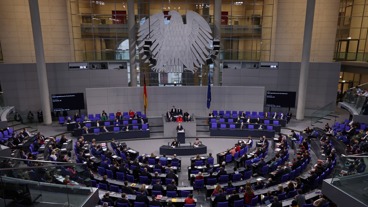 Германският парламент одобри важна реформа за намаляването на броя на депутатите в Бундестага