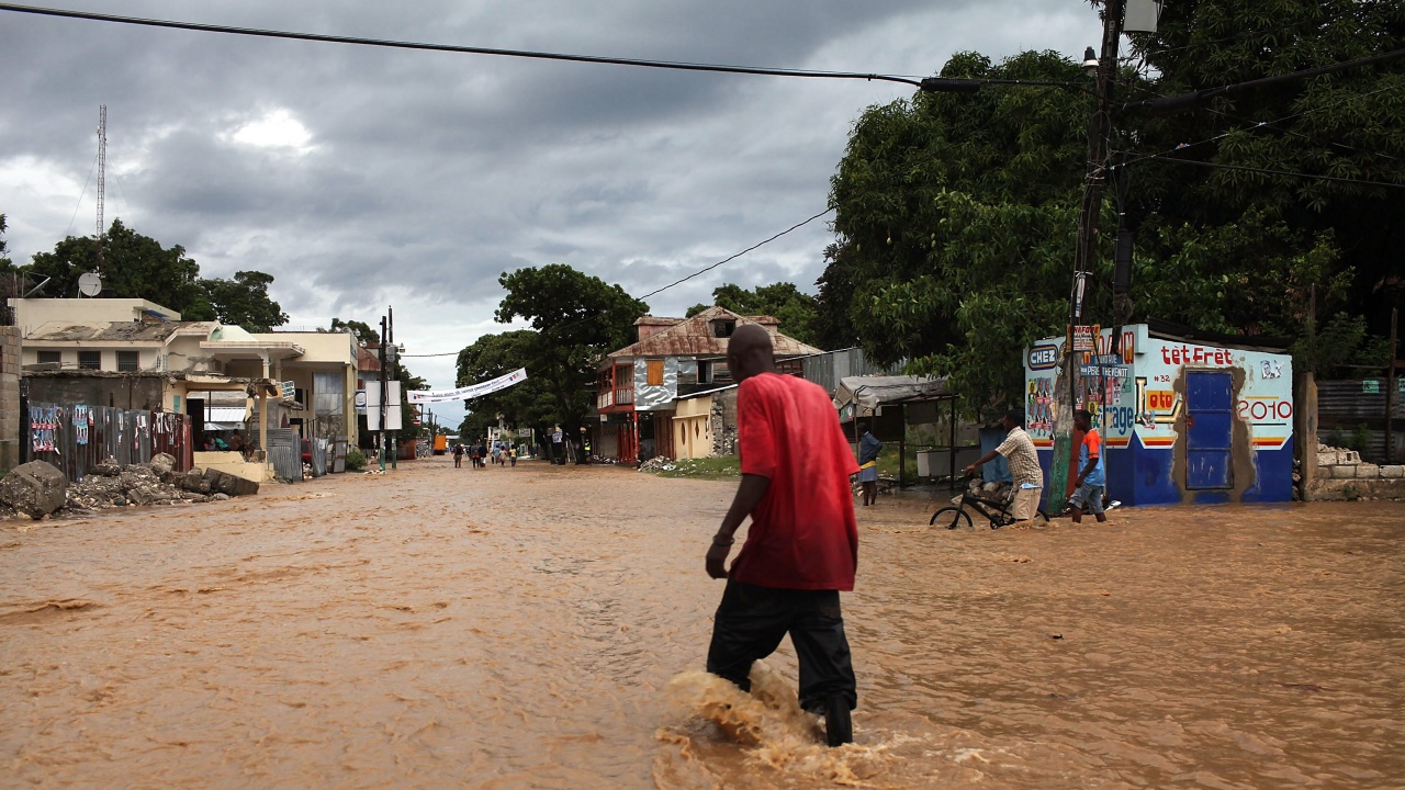 Тропическият циклон Фреди“, връхлетял Югоизточна Африка, е причинил смъртта на