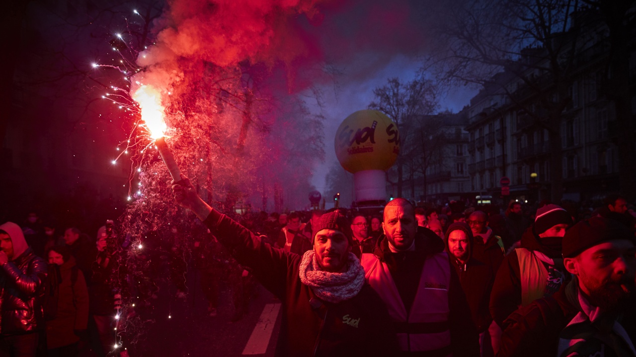 Френската полиция забрани протестите на площад „Конкорд” и „Шанз Елизе”