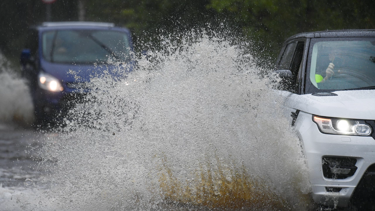 Дъждовното време продължава над обширни райони в американския щат Калифорния