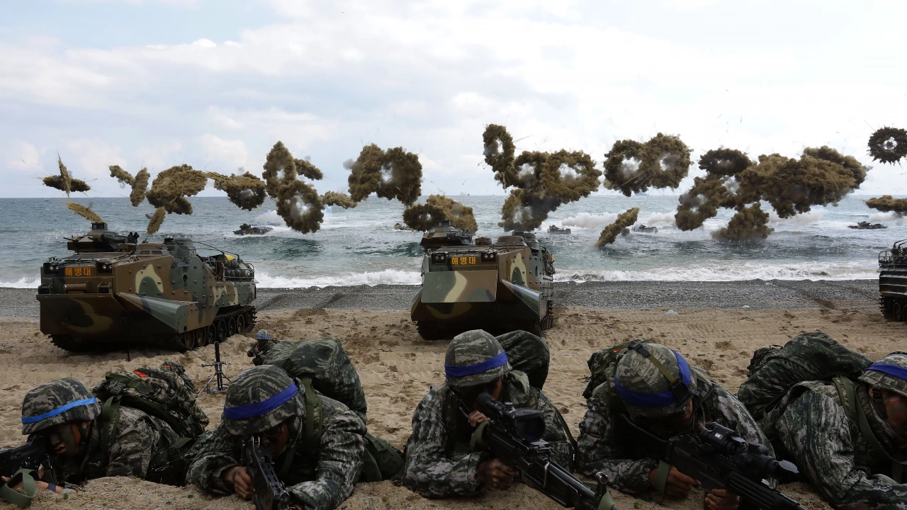 Южна Корея и САЩ започнаха днес най мащабните си съвместни военни