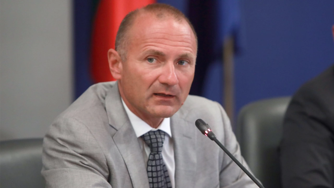 Министърът на енергетиката и изпълнителният директор на Булгартрансгаз Владимир Малинов