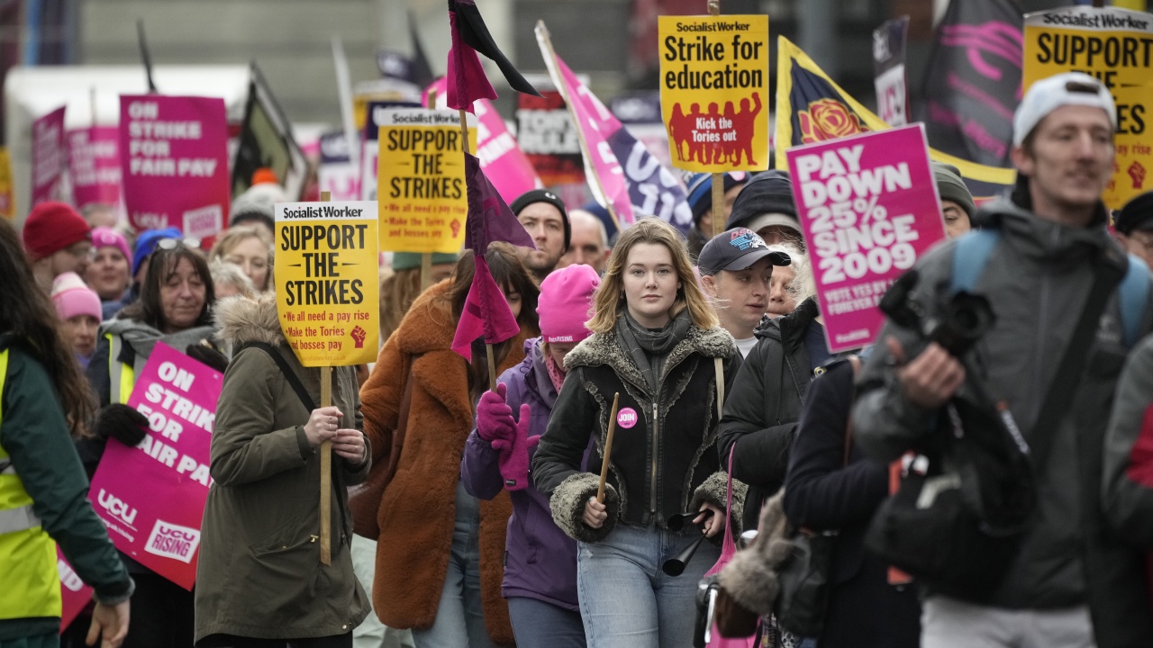 Поредна стачка в британските университети