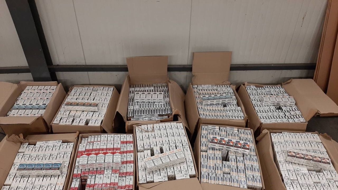 Откриха 90 хиляди къса цигари без бандерол в столичен магазин