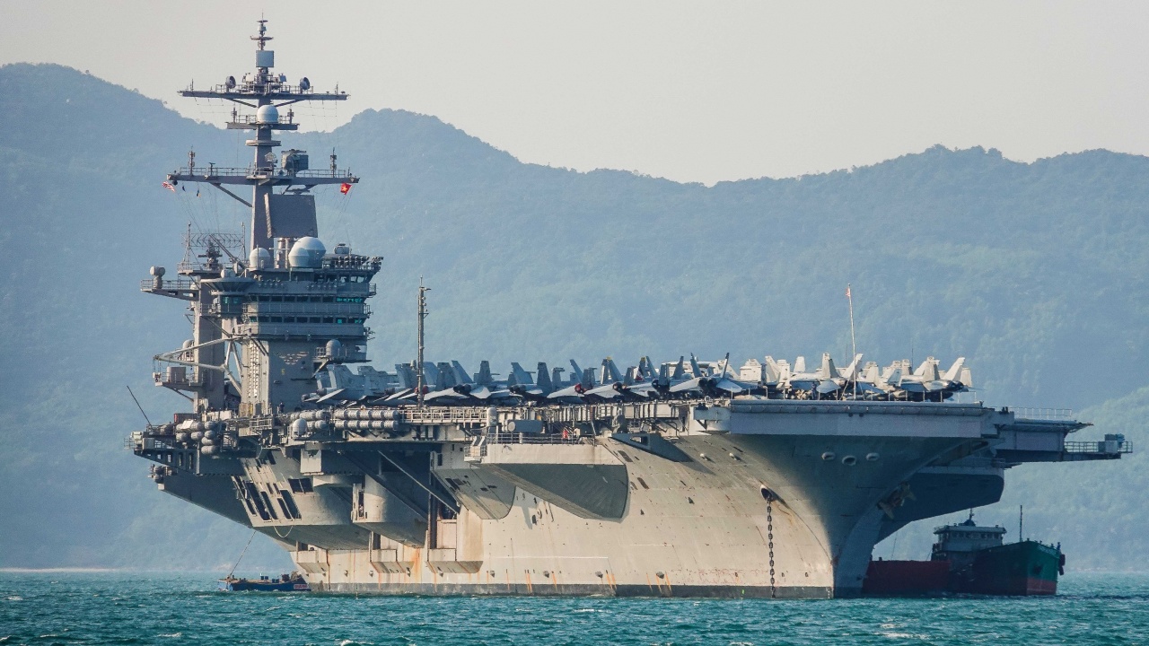 САЩ отрекоха твърденията на китайската армия, че е прогонила американски военен кораб