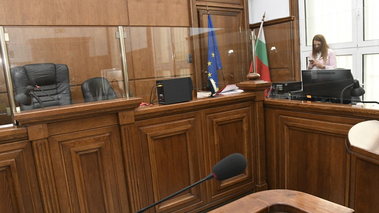 Жена се призна за виновна за превеждане през граница на издирван грузински гражданин и документно престъпление