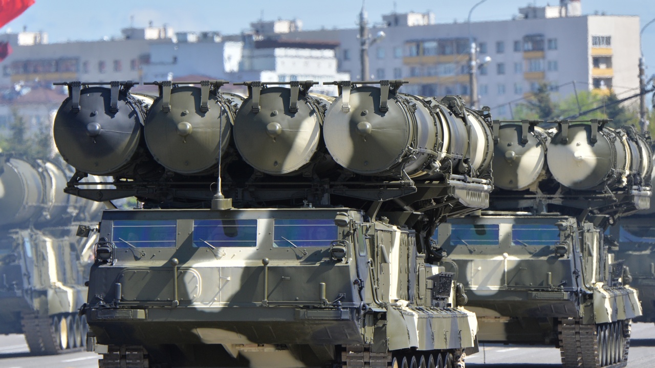 Анализатор: Ако Русия почувства заплаха, светът ще е на крачка от ядрена война