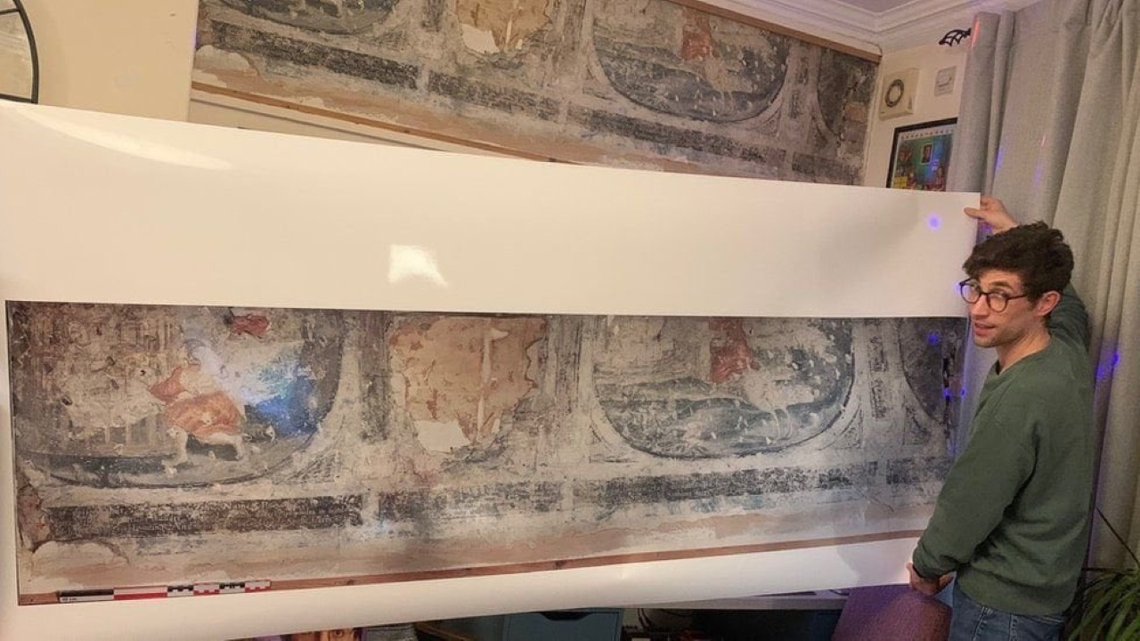 Ремонт на кухня разкри стенописи на близо 400 години