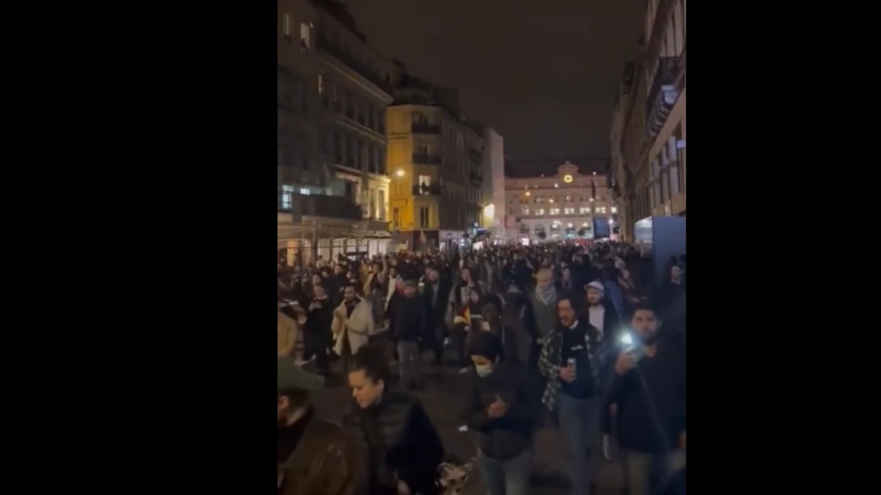 До късно тази нощ продължиха протестите в Париж и други